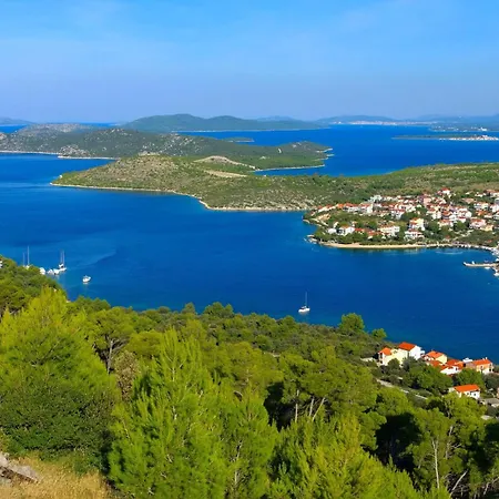 In - Sibenik Riviera 36432 * Primošten