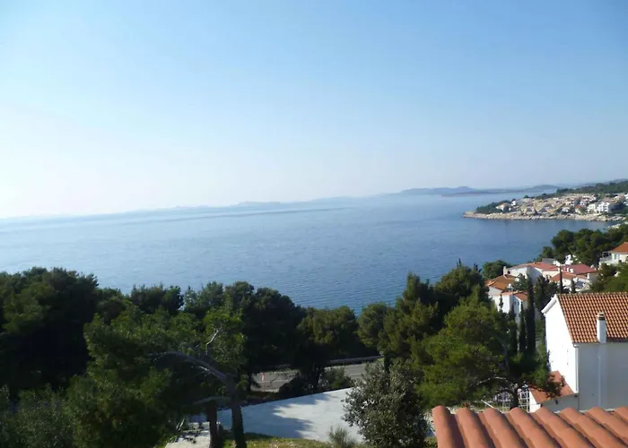 In - Sibenik Riviera 36432 * Primosten